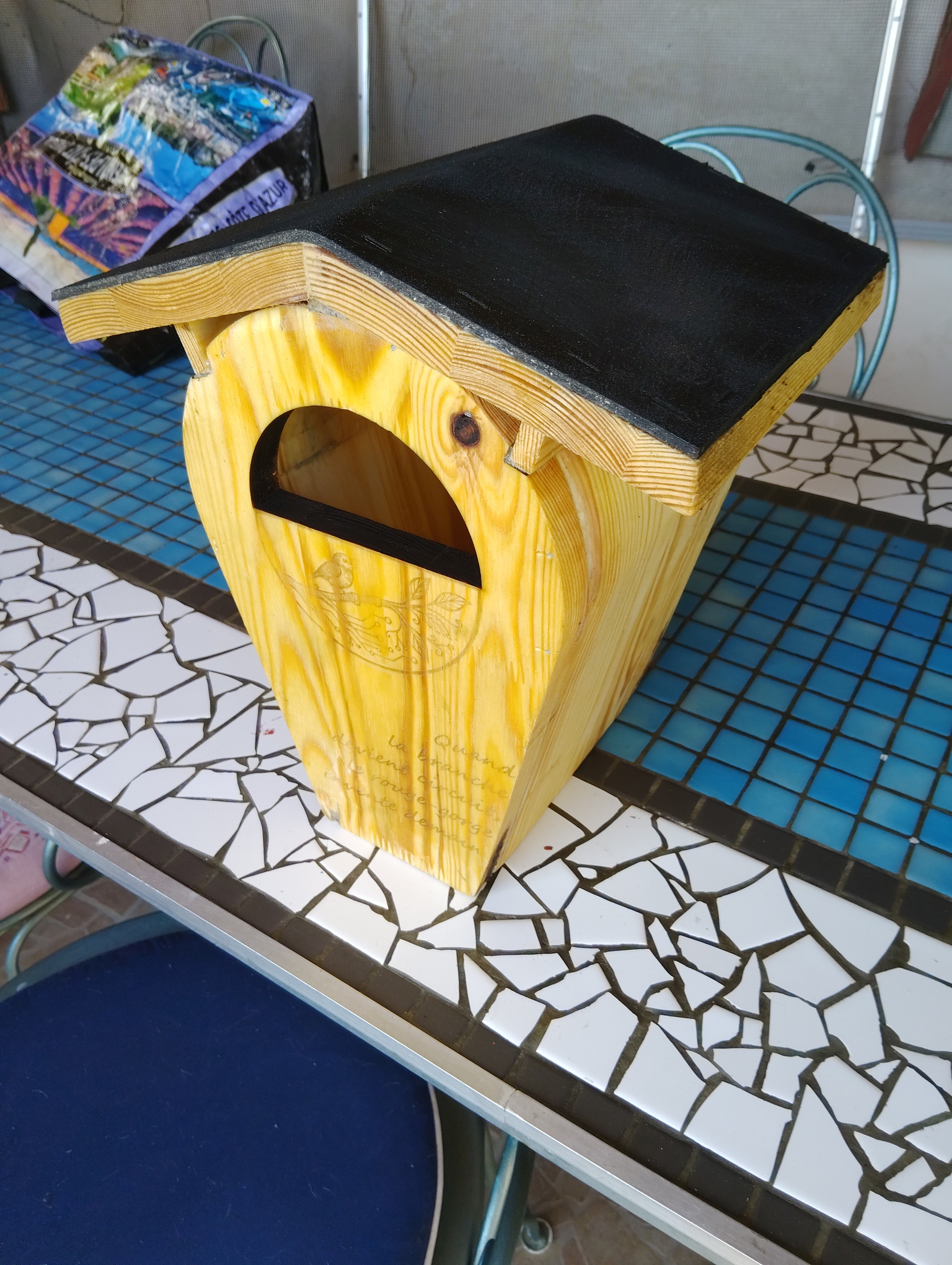 Thumbnail of Nichoir Rouge-gorge Provençal - détail finition