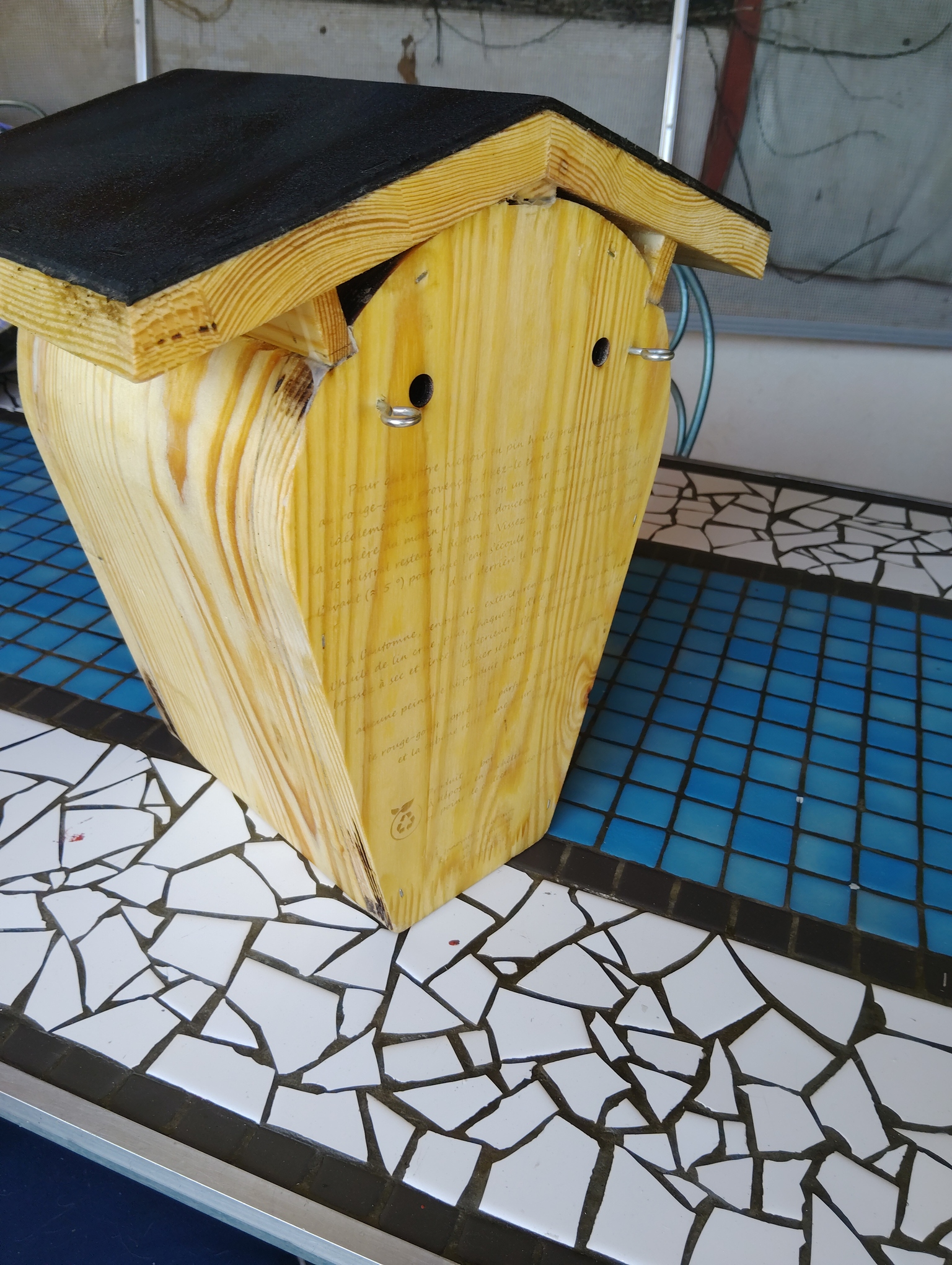 Thumbnail of Nichoir Rouge-gorge Provençal - installation